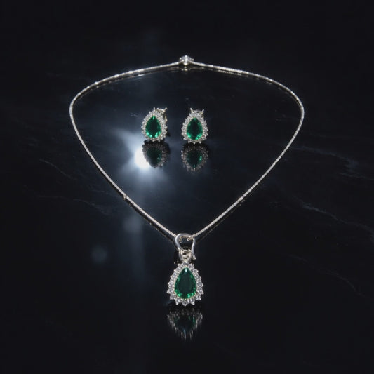 Vittoria Royal Green Pear Set | Elegant Luxury Jewelry
